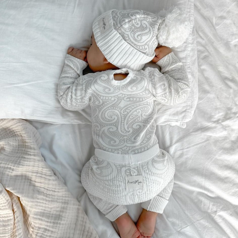 Basics ribbed knit bodysuit- The wolf- oat milk - AwaMae