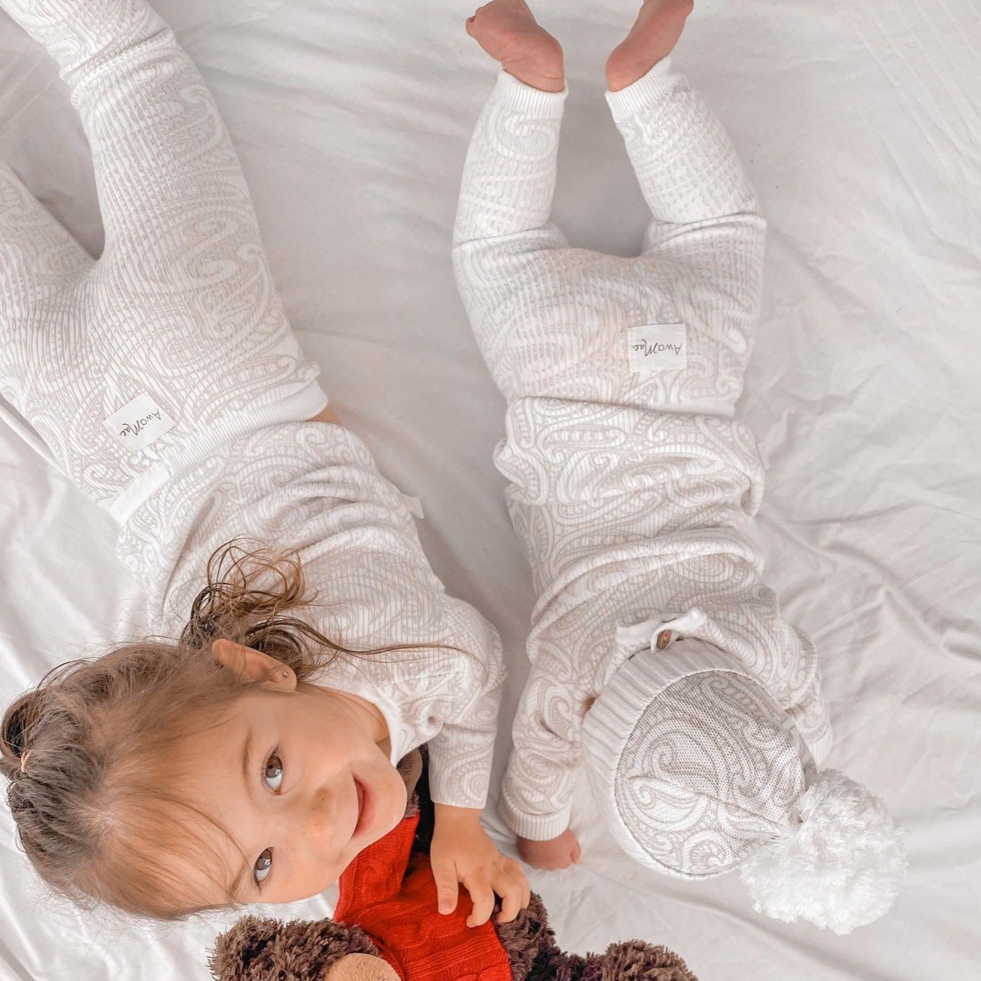 Basics ribbed knit long sleeve top- The wolf- oat milk - AwaMae