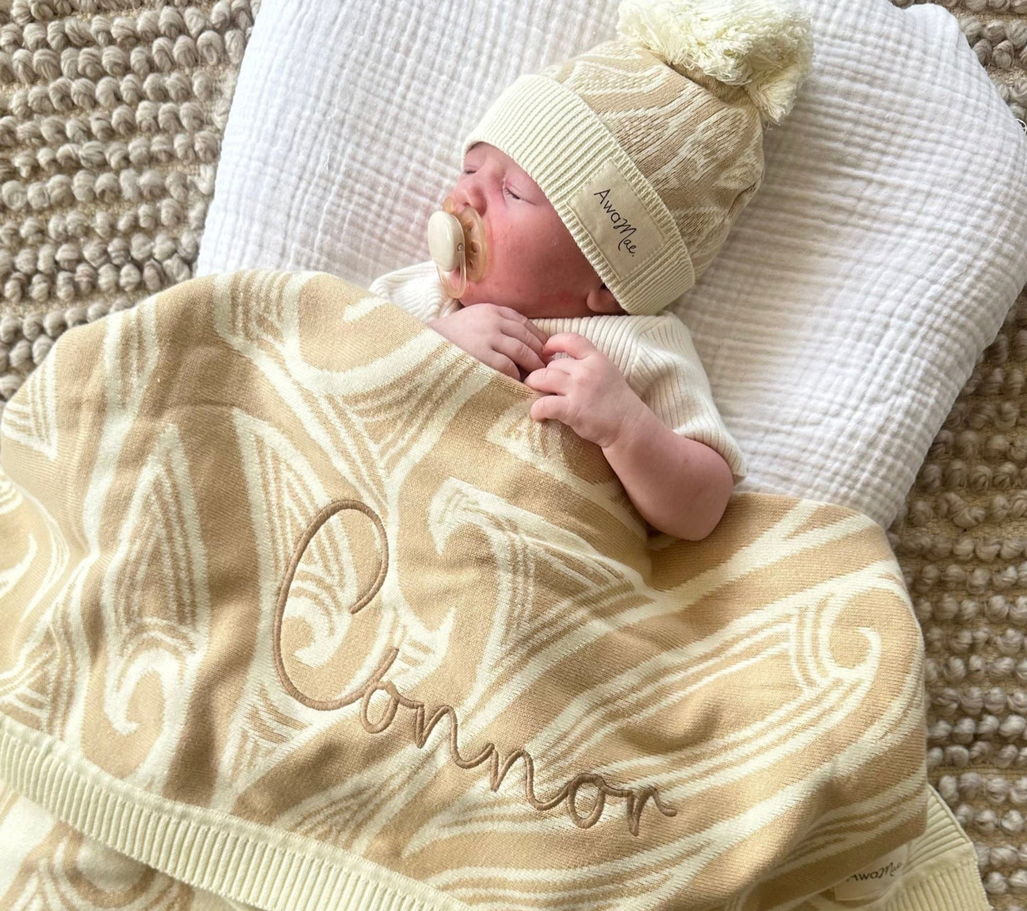 Te aroha o te mātua - The love of a parent- Knitted pēpi blanket- Cream/beige