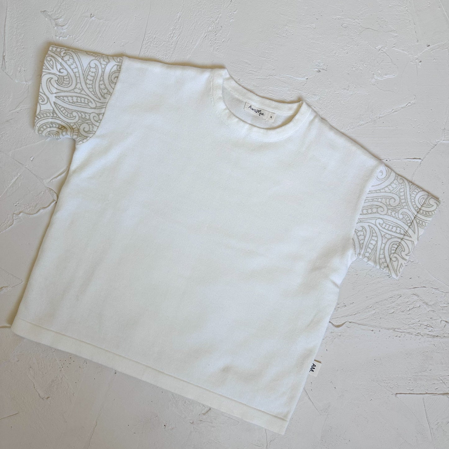 Basics knitted oversized tee - The wolf - oat milk - AwaMae