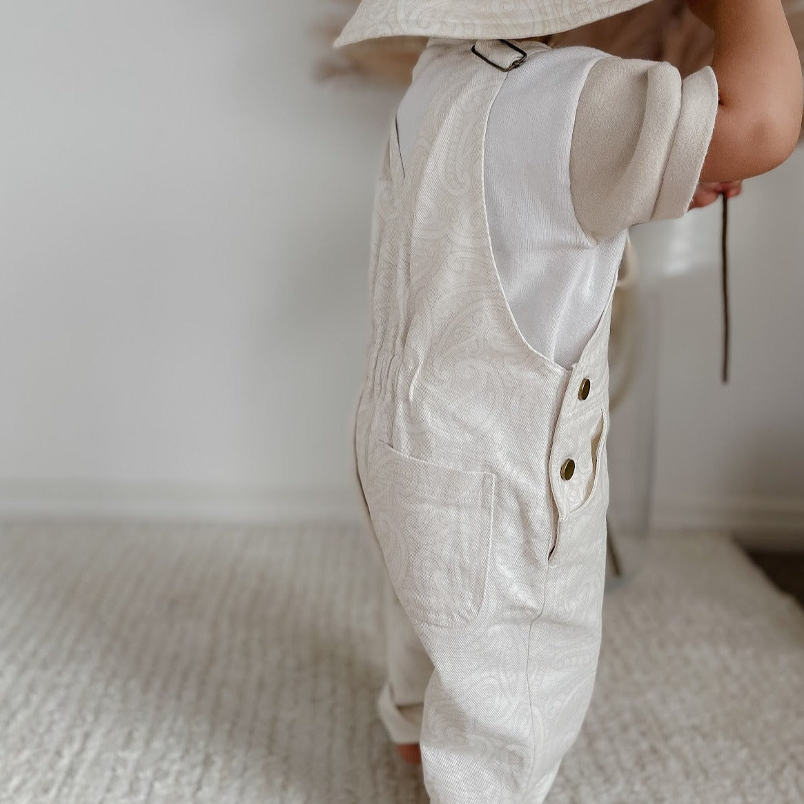 The wolf winter overalls