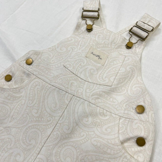 The wolf winter overalls