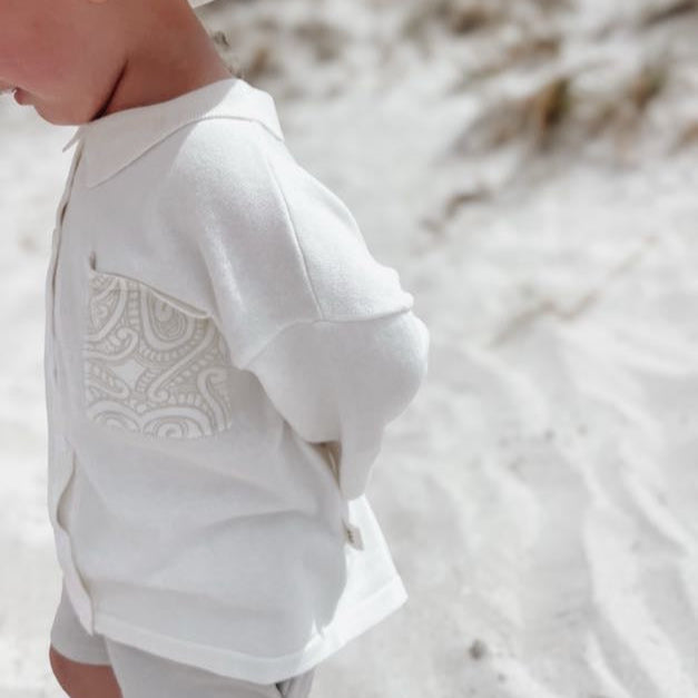 Basics knitted button up shirt - the wolf - oat milk - AwaMae