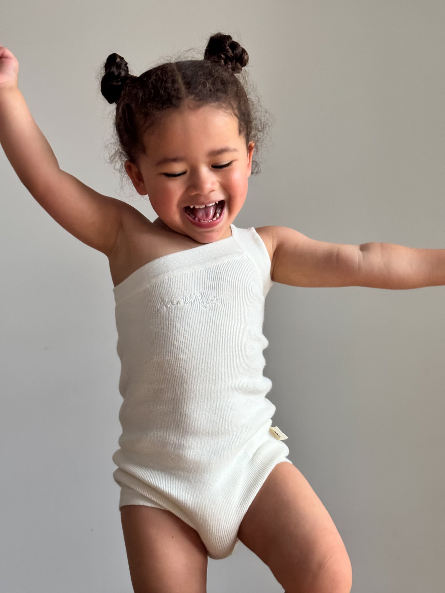 Basics knit one sleeve bodysuit- Milk - AwaMae