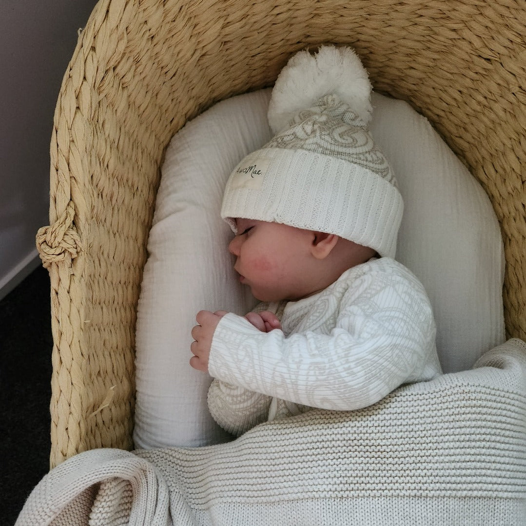 PREORDER -Basics ribbed knit Onesie- The wolf- oat milk PREORDER - AwaMae