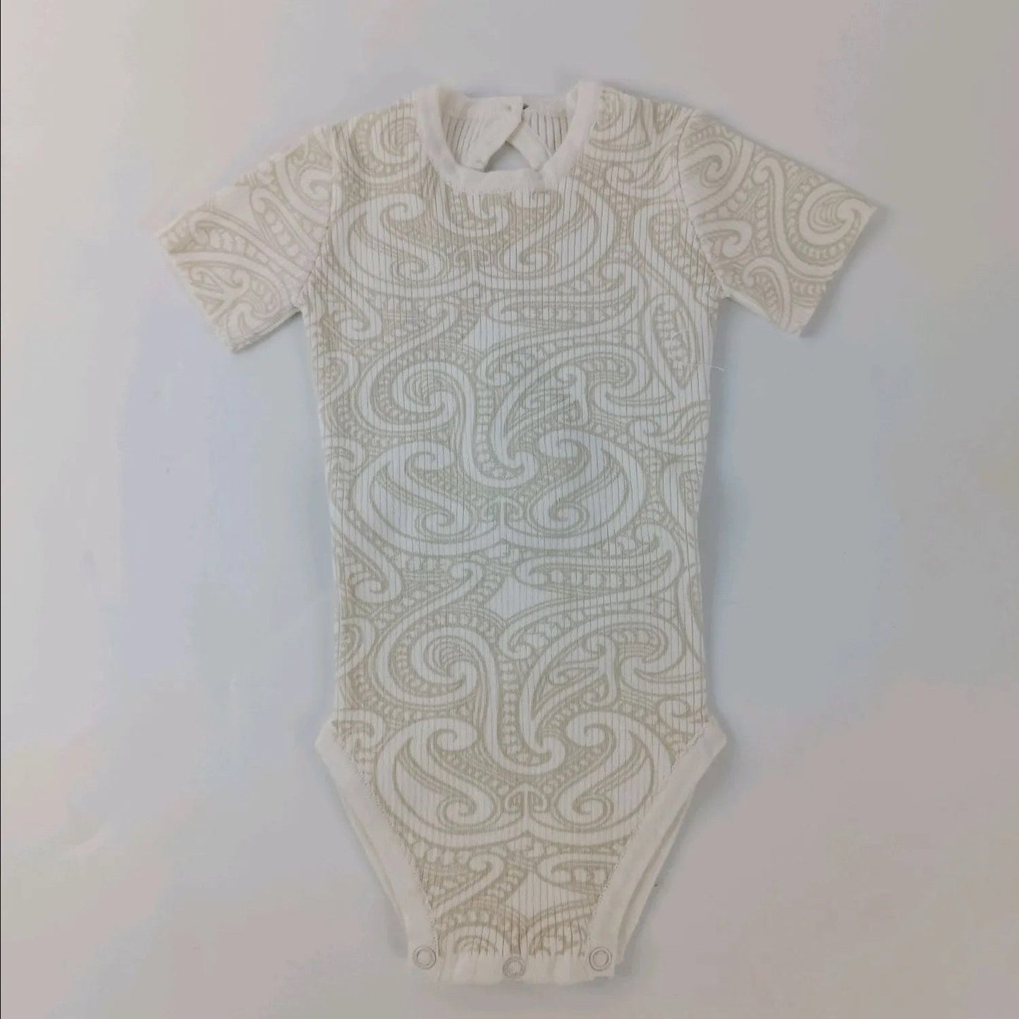 Basics ribbed knit bodysuit short sleeve- The wolf- oat milk - AwaMae