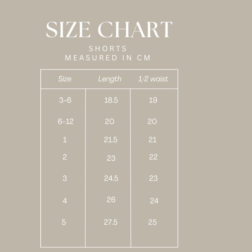 Shorts - The wolf - Dove - AwaMae