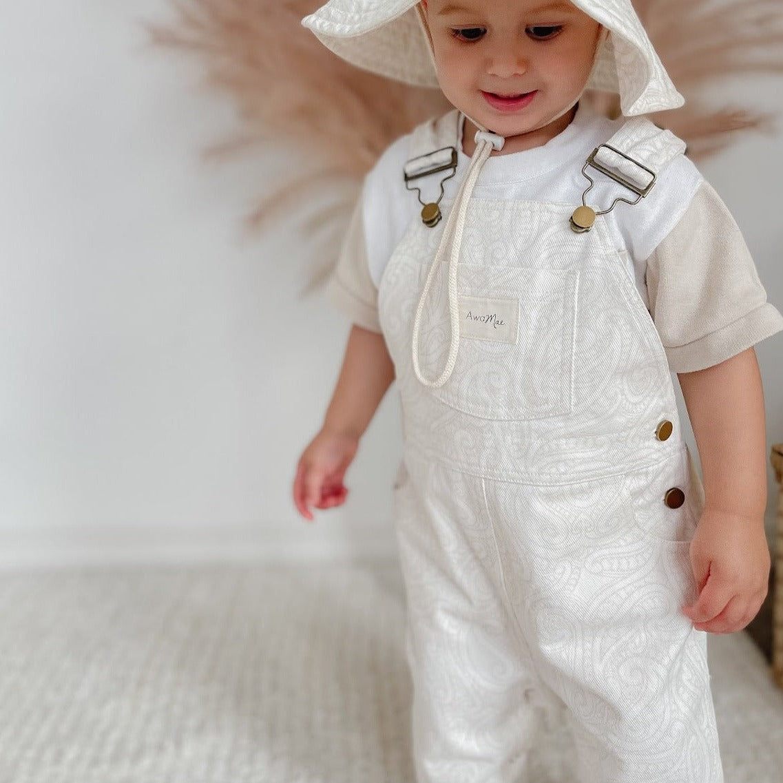 The wolf winter overalls