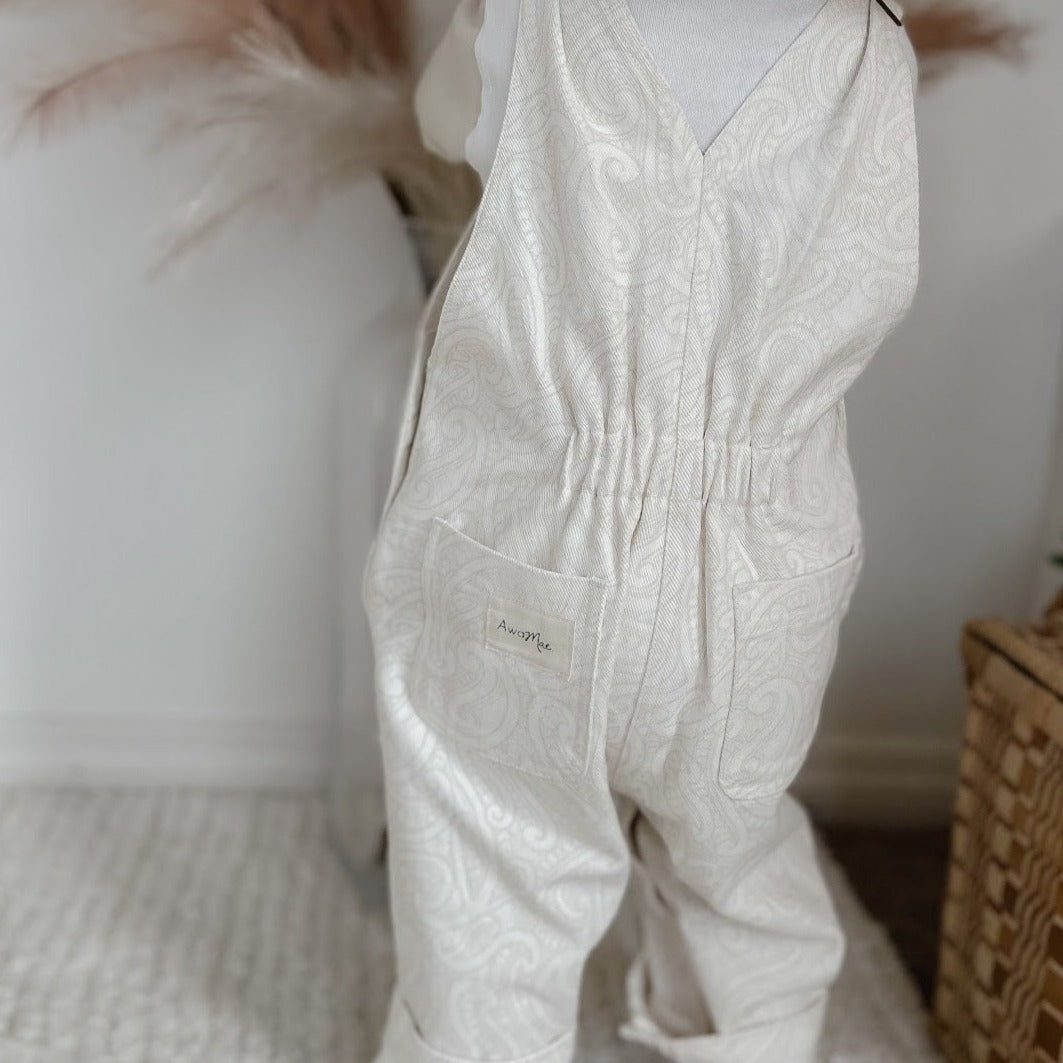 The wolf winter overalls