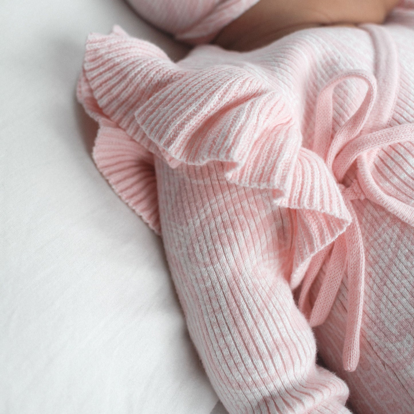 Basics ribbed knit Onesie- The wolf- Ballerina