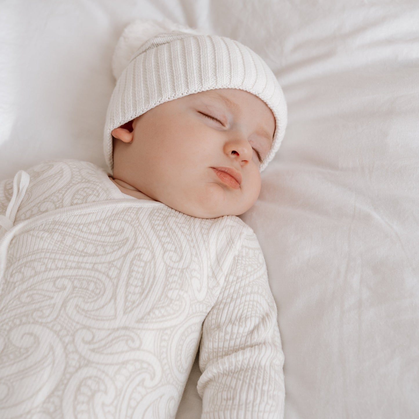 Basics ribbed knit Onesie- The wolf- oat milk