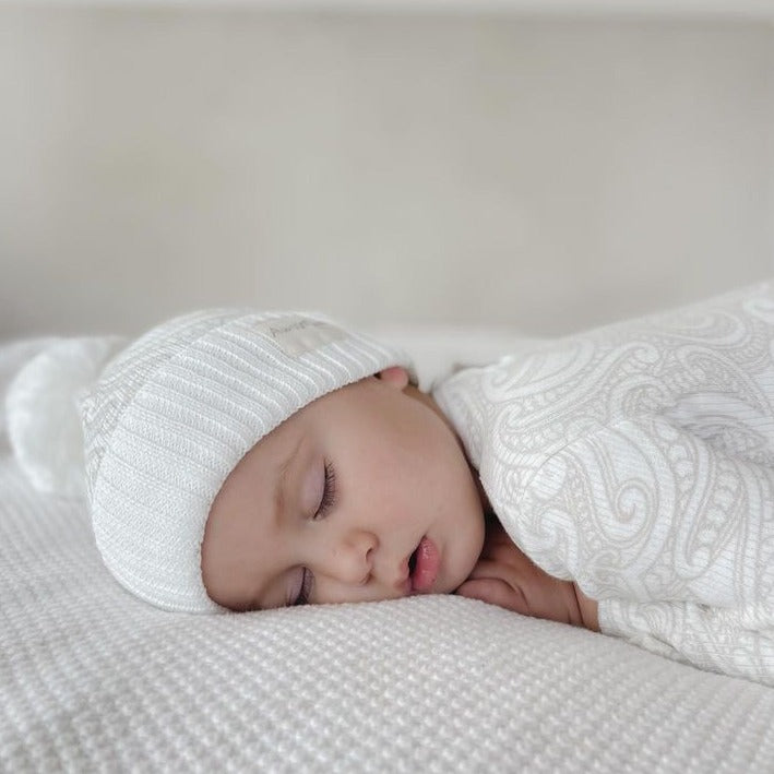 The wolf oat milk beanie - AwaMae