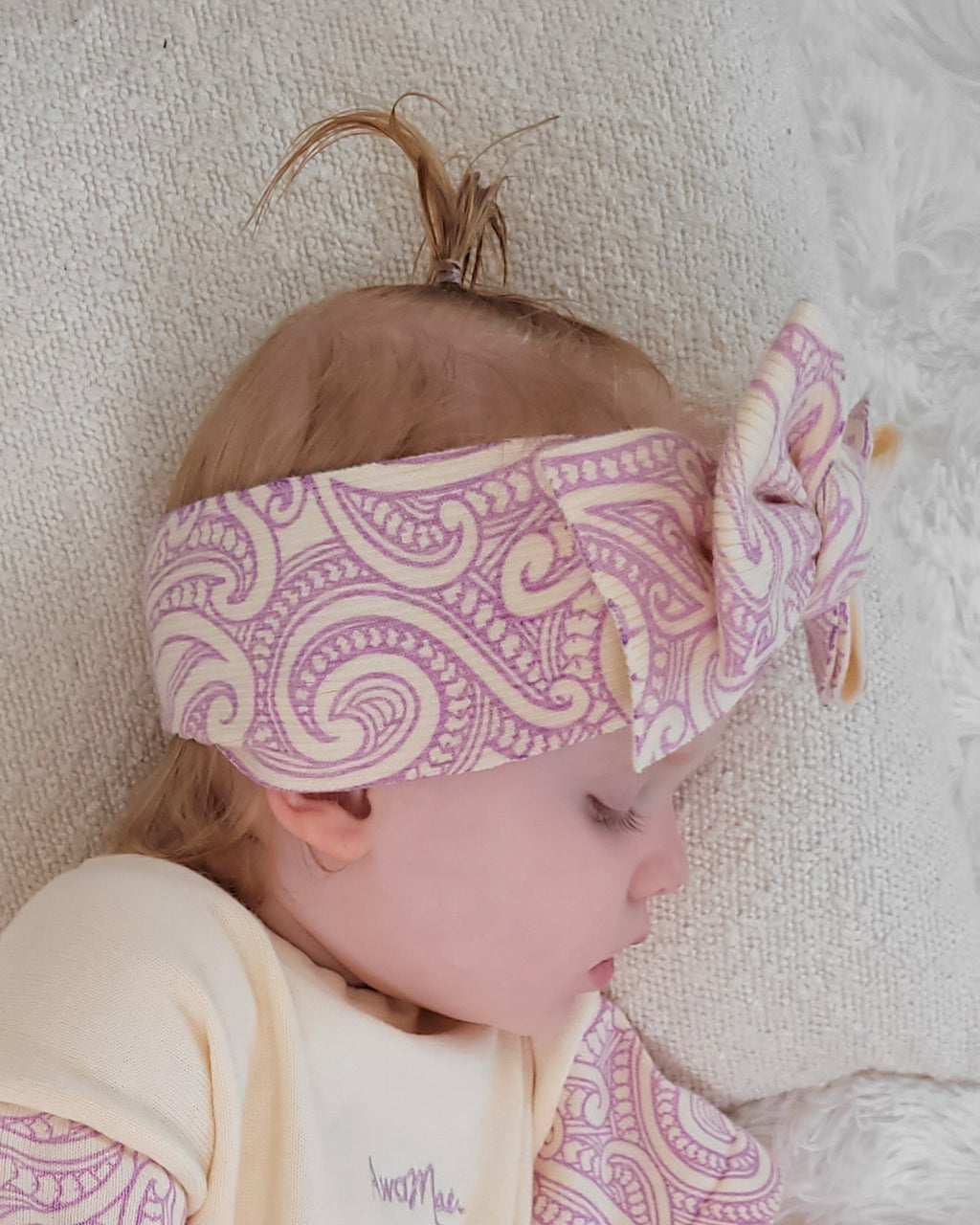 Basics Knitted bow headband- The wolf - Dahlia