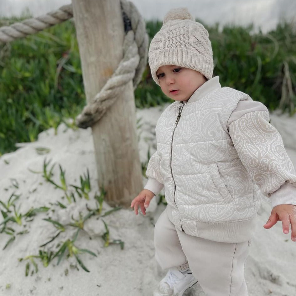 PREORDER - The wolf puffer vest - Beige - PREORDER