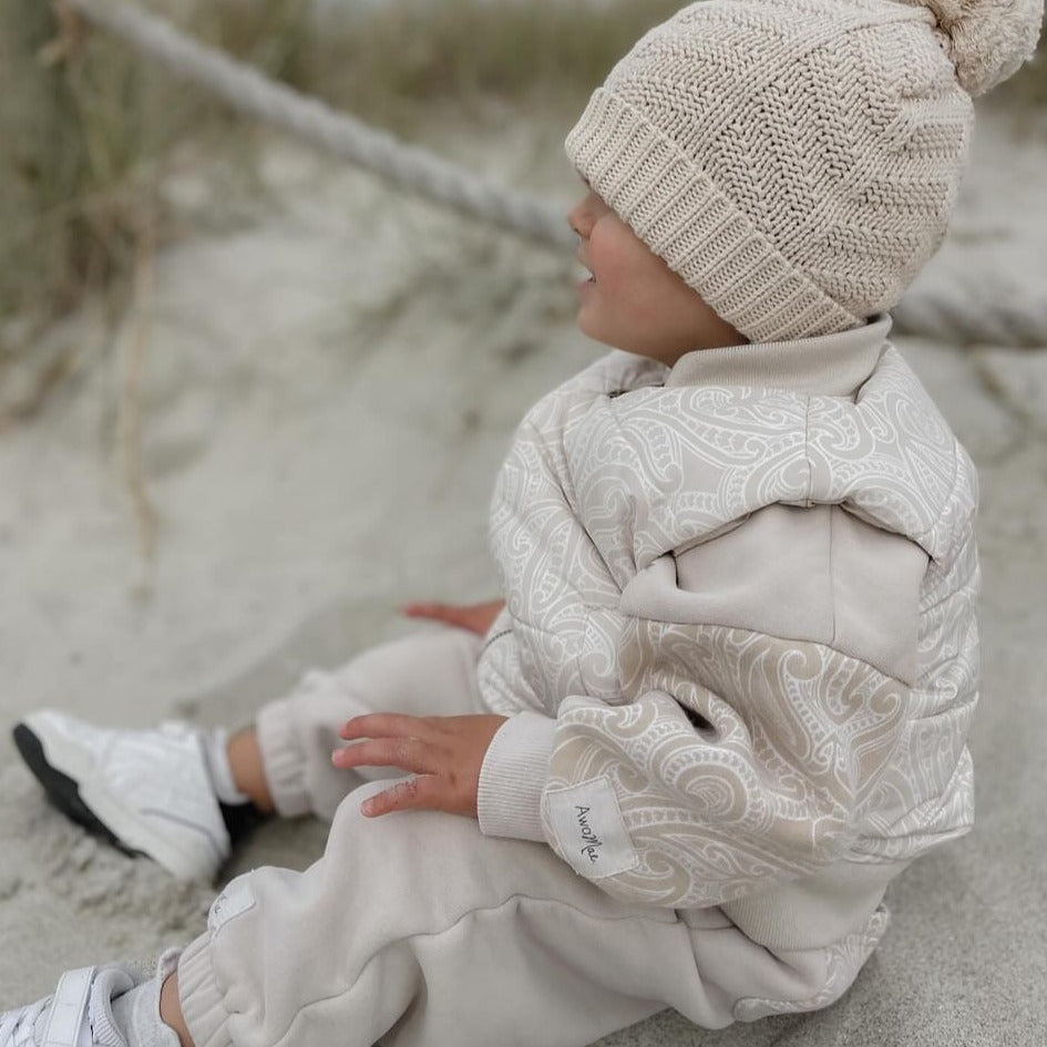 PREORDER - The wolf puffer vest - Beige - PREORDER
