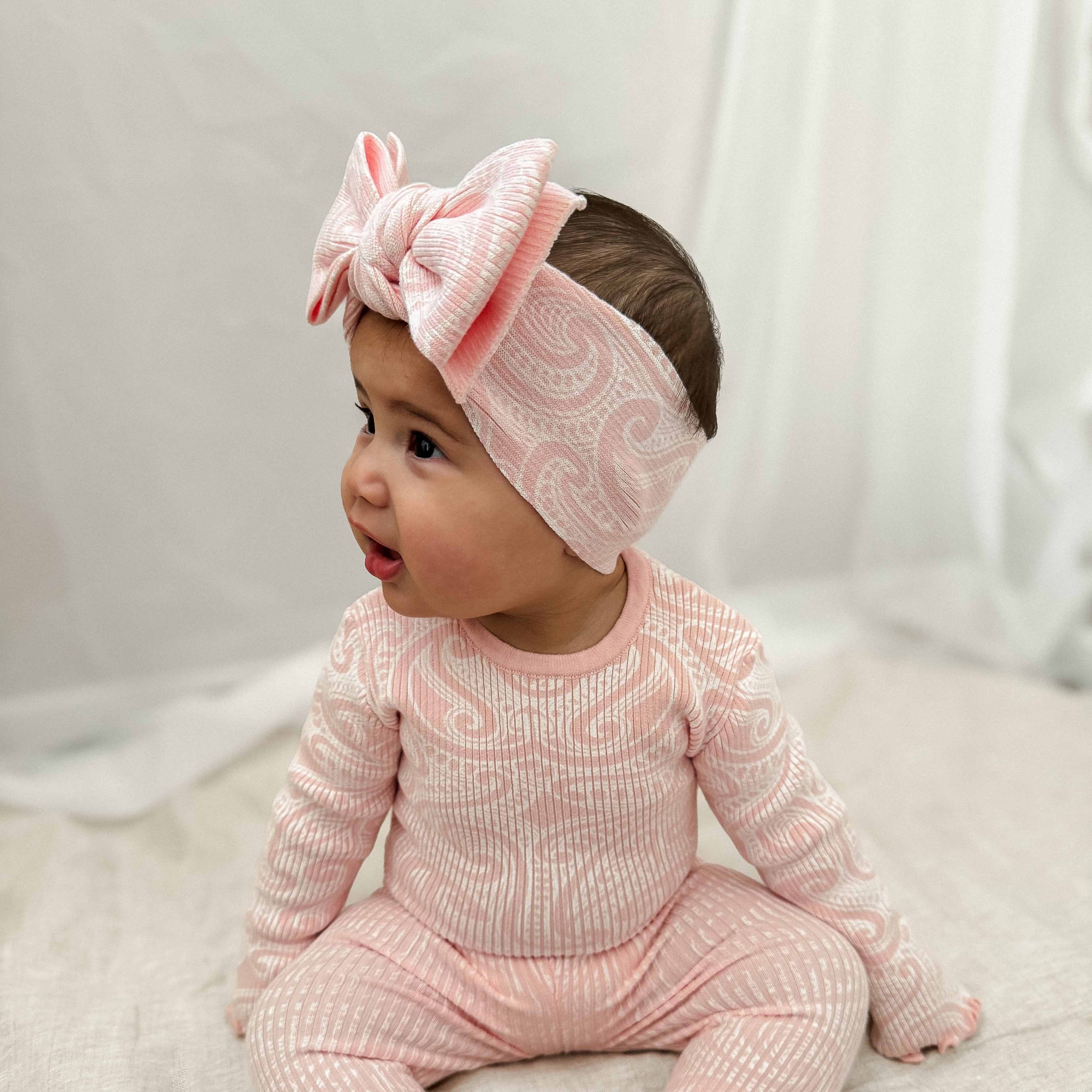Basics ribbed knit bodysuit- The wolf- Ballerina
