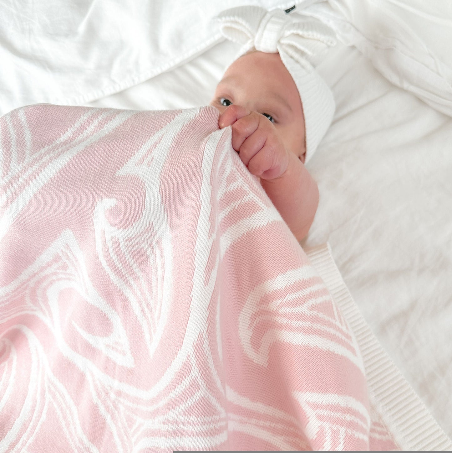 Te aroha o te mātua - The love of a parent- Knitted pēpi blanket- Pink