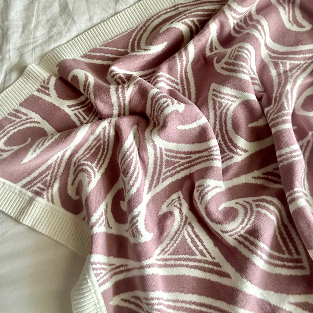Te aroha o te mātua - The love of a parent- Knitted pēpi blanket- Mauve- - AwaMae