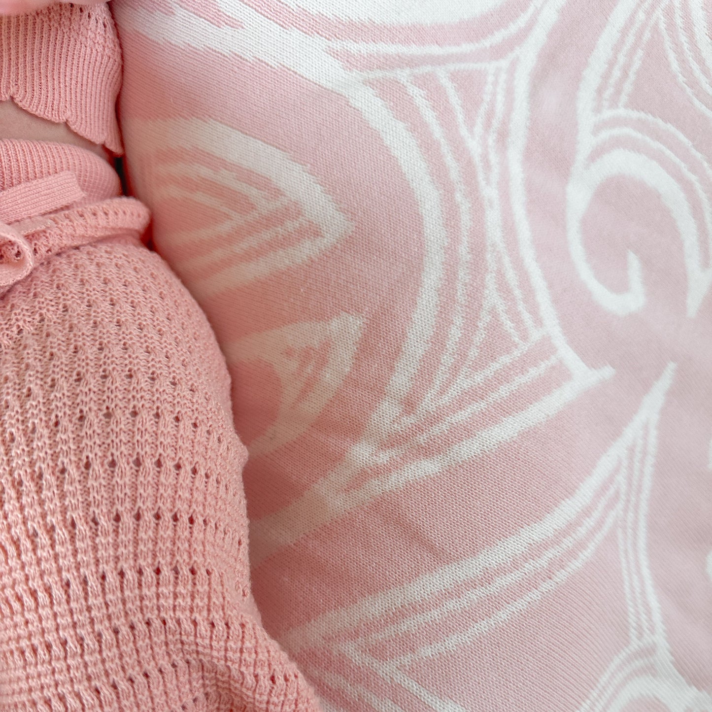 Te aroha o te mātua - The love of a parent- Knitted pēpi blanket- Pink