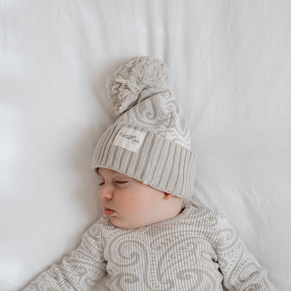 PREORDER-The wolf beanie - Pebble -PREORDER
