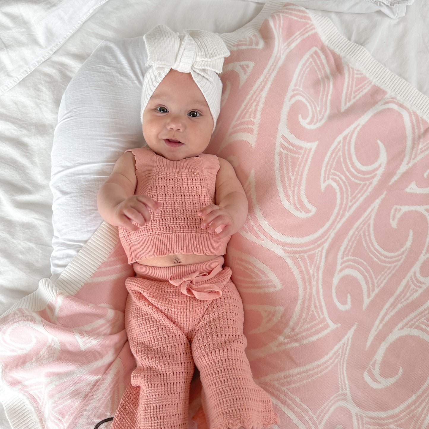 Te aroha o te mātua - The love of a parent- Knitted pēpi blanket- Pink