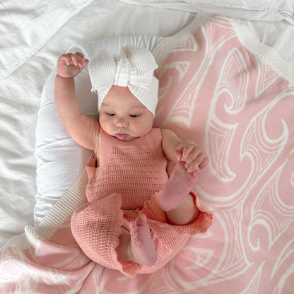 Te aroha o te mātua - The love of a parent- Knitted pēpi blanket- Pink