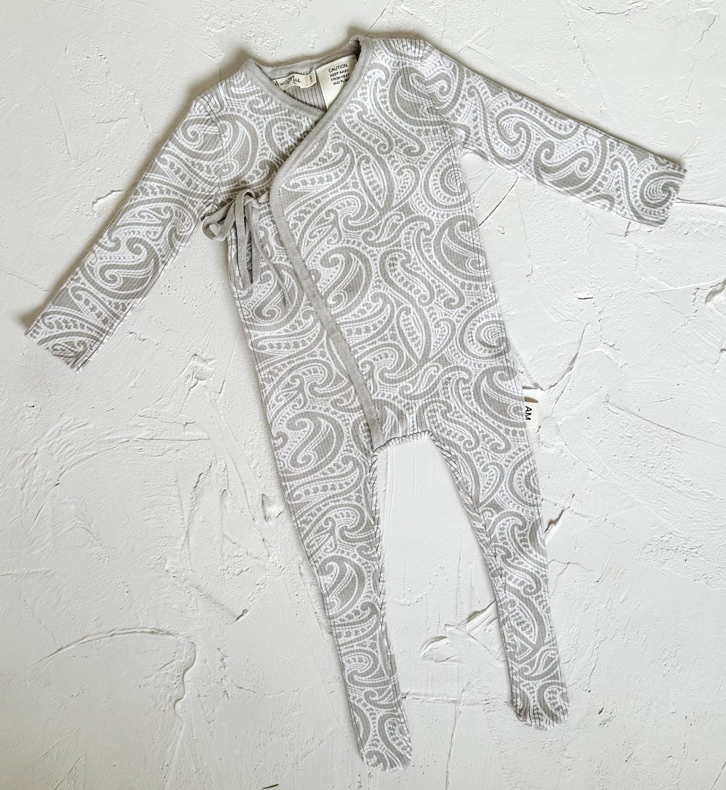 Basics ribbed knit Onesie- The wolf- Pebble