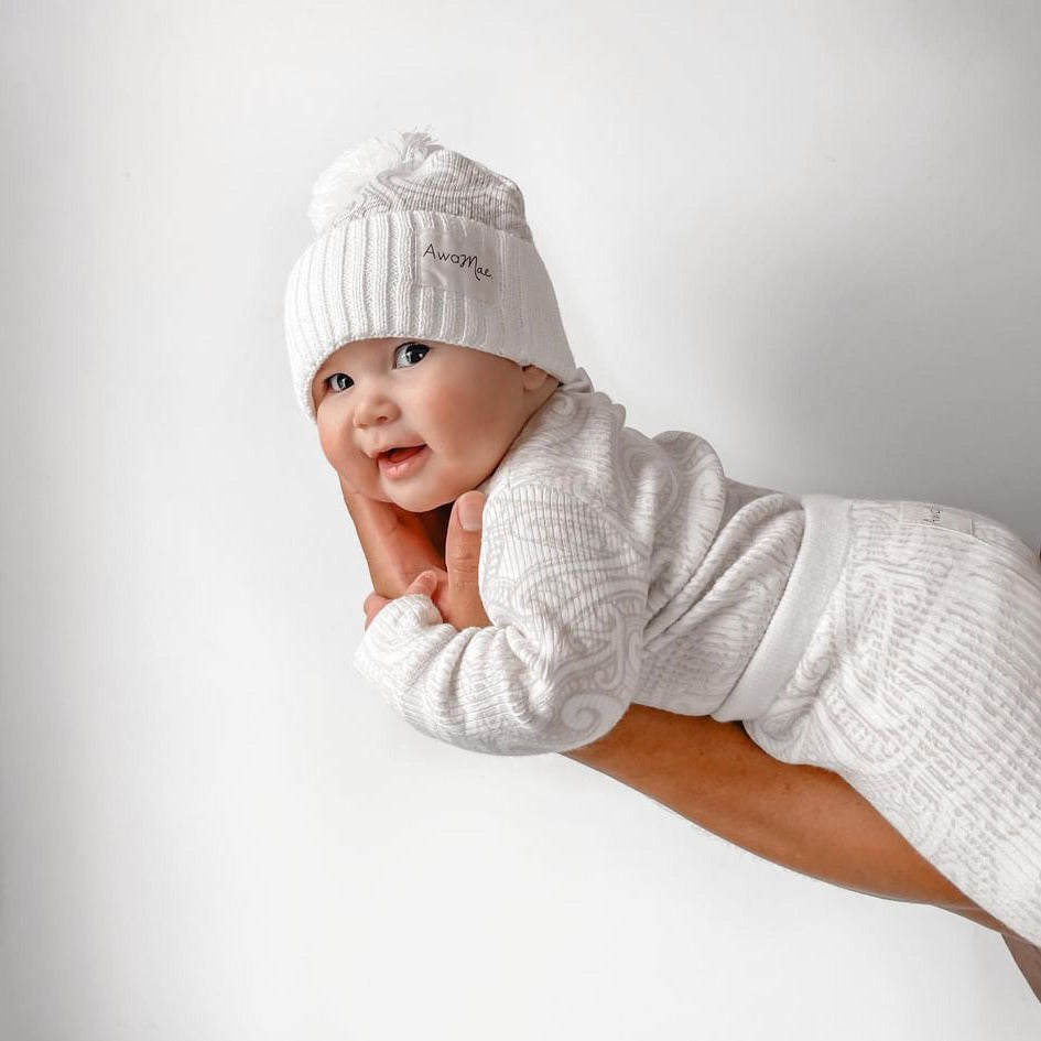 Basics ribbed knit leggings- The wolf- Oat milk - AwaMae