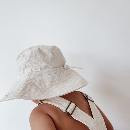 The wolf pōtae (hat)