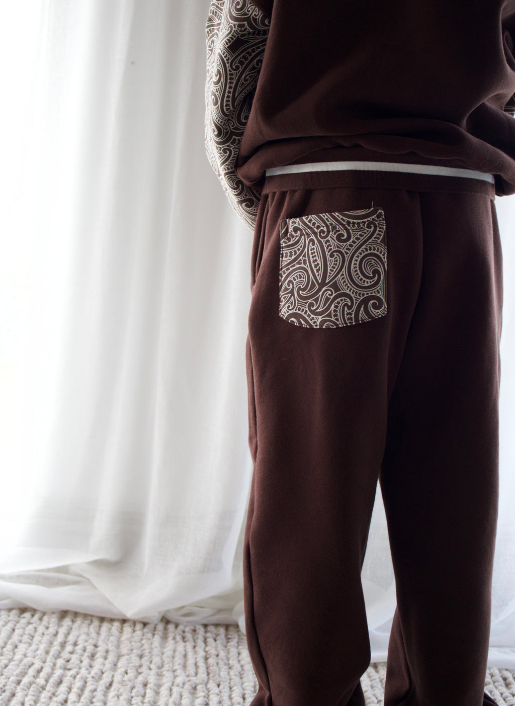The wolf - Tracksuit pants- Chocolate brown