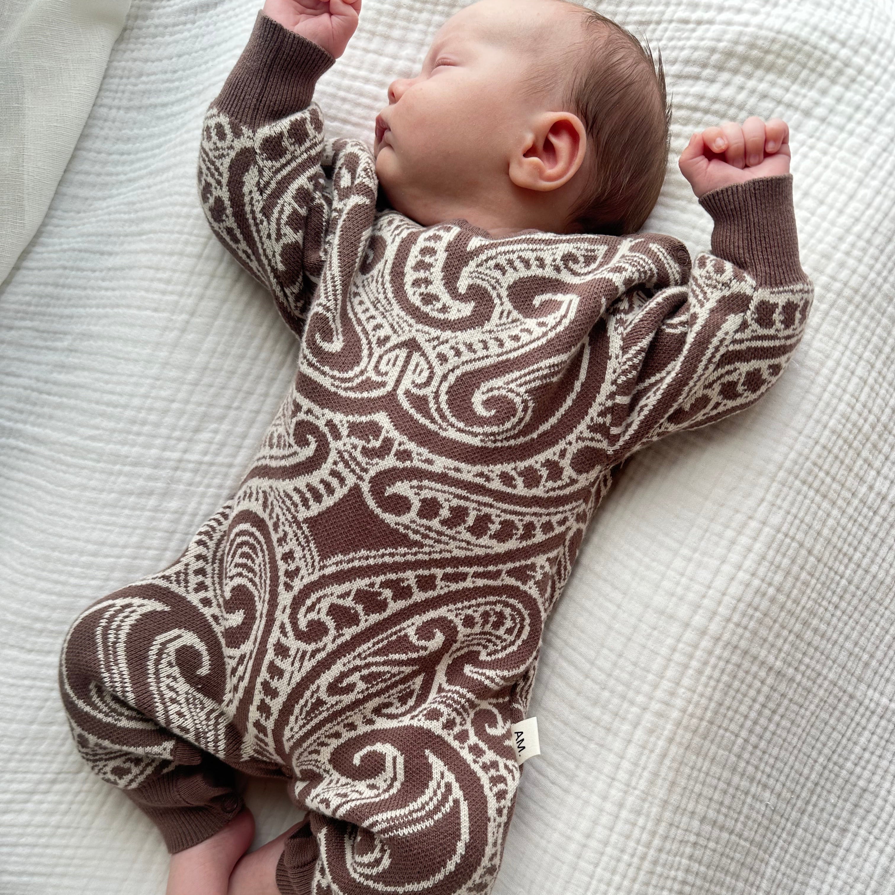 knit Romper - The wolf - Walnut