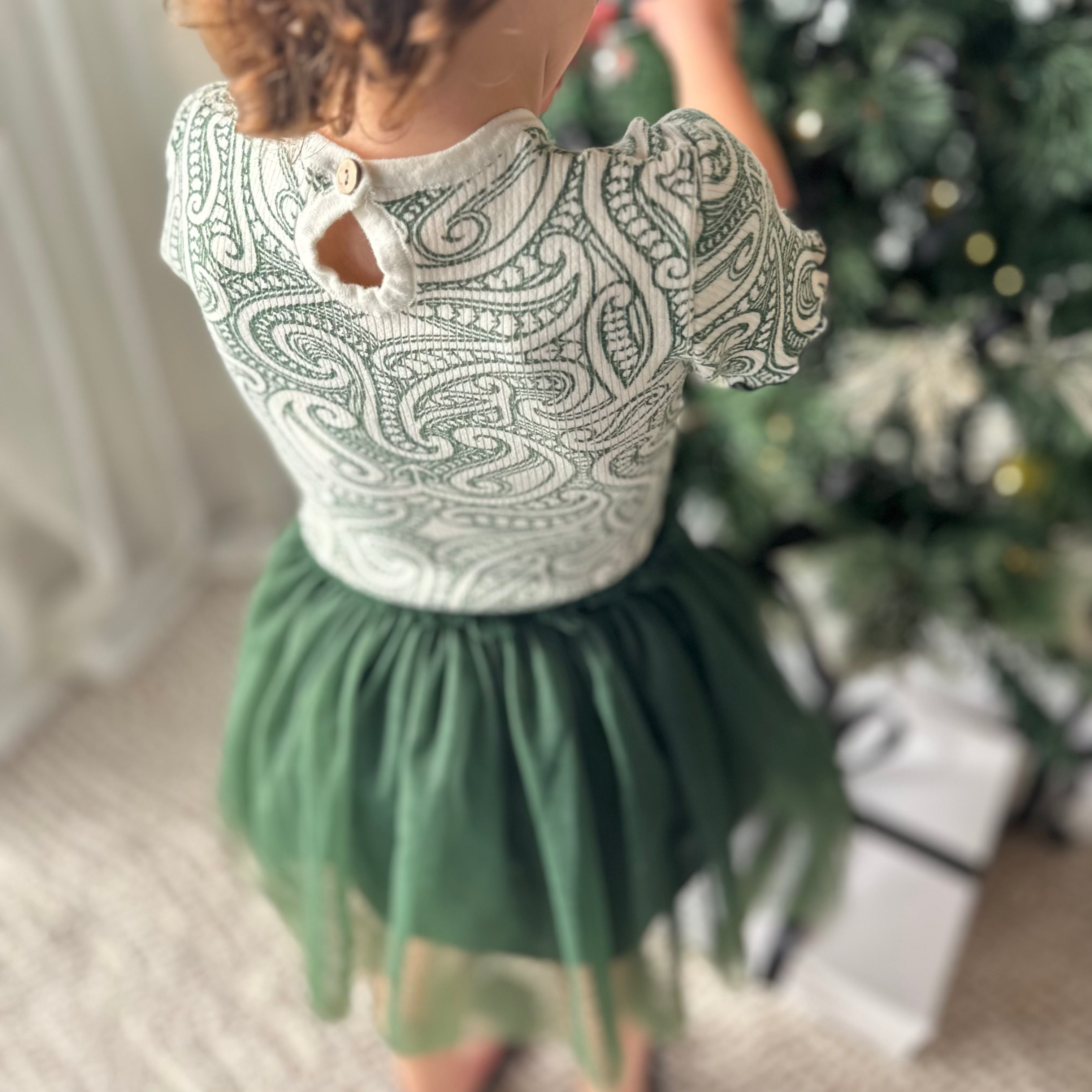 PREORDER - Christmas Tulle Dress - The wolf - Green -PREORDER