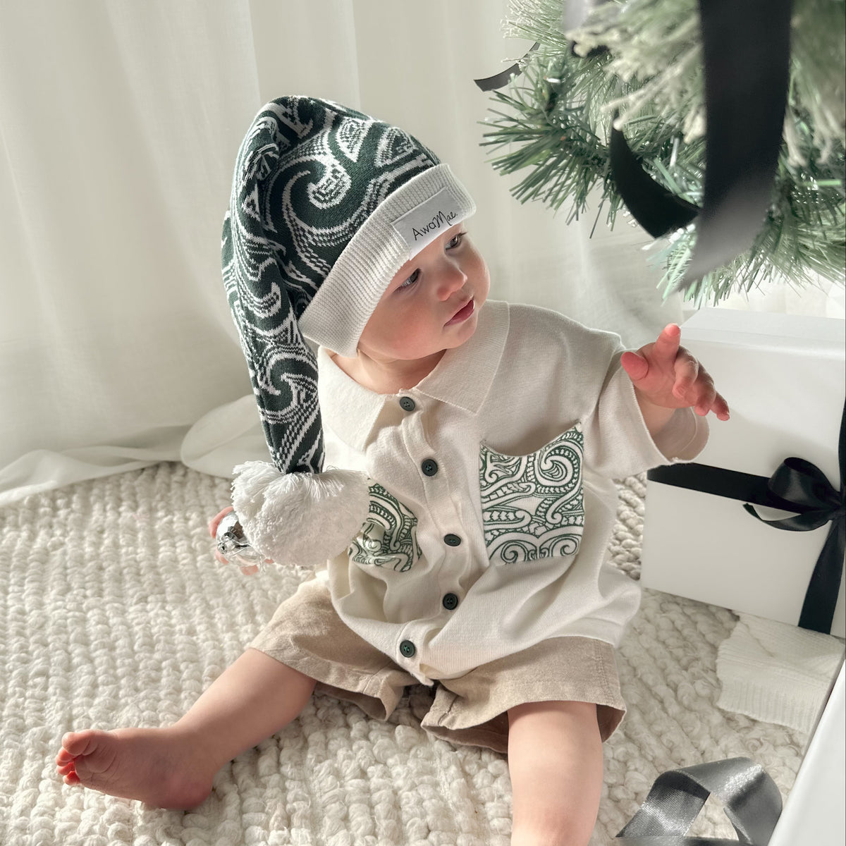 PREORDER - Christmas - knitted button up shirt - The wolf - Green - PREORDER