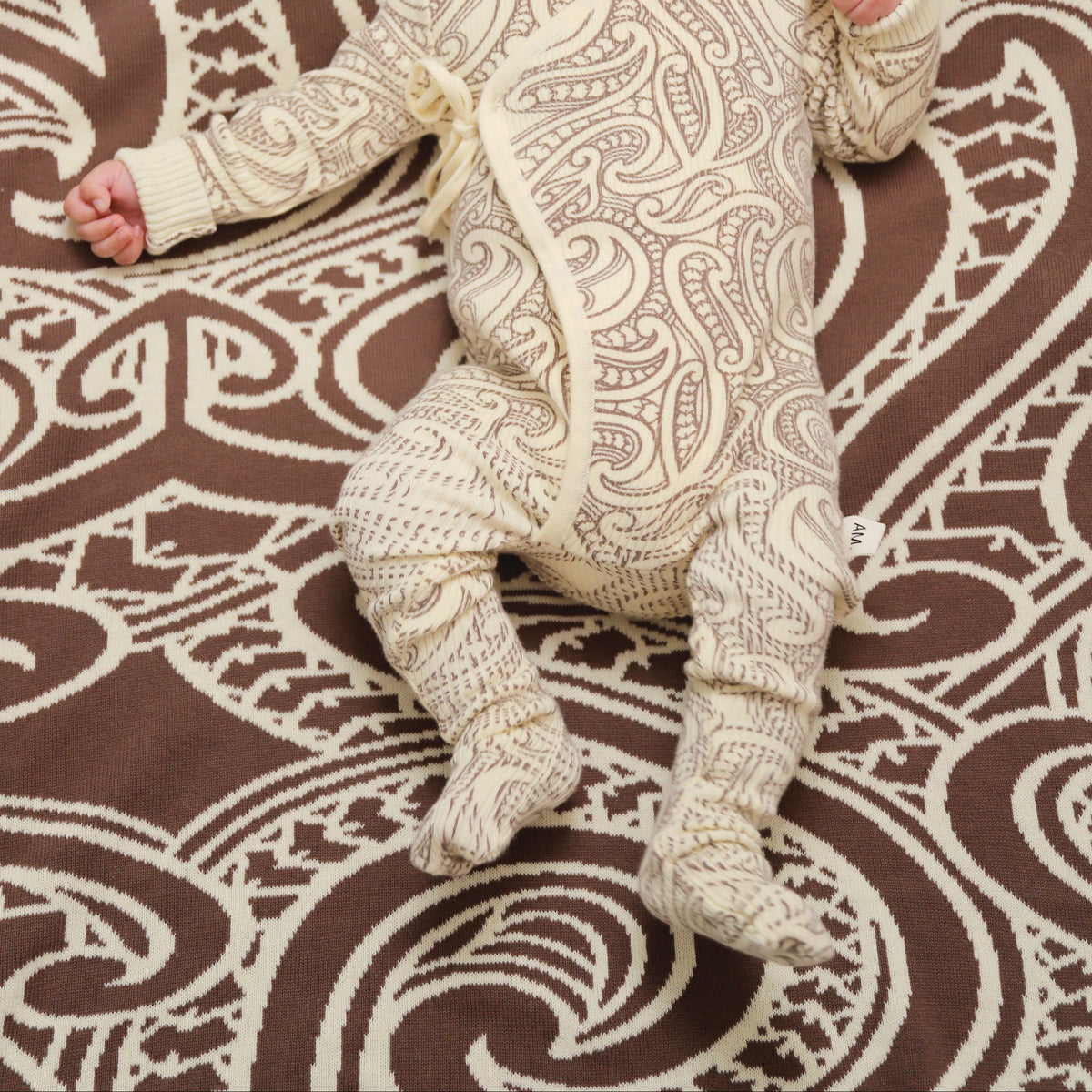 Knit Blanket -The wolf - Sable