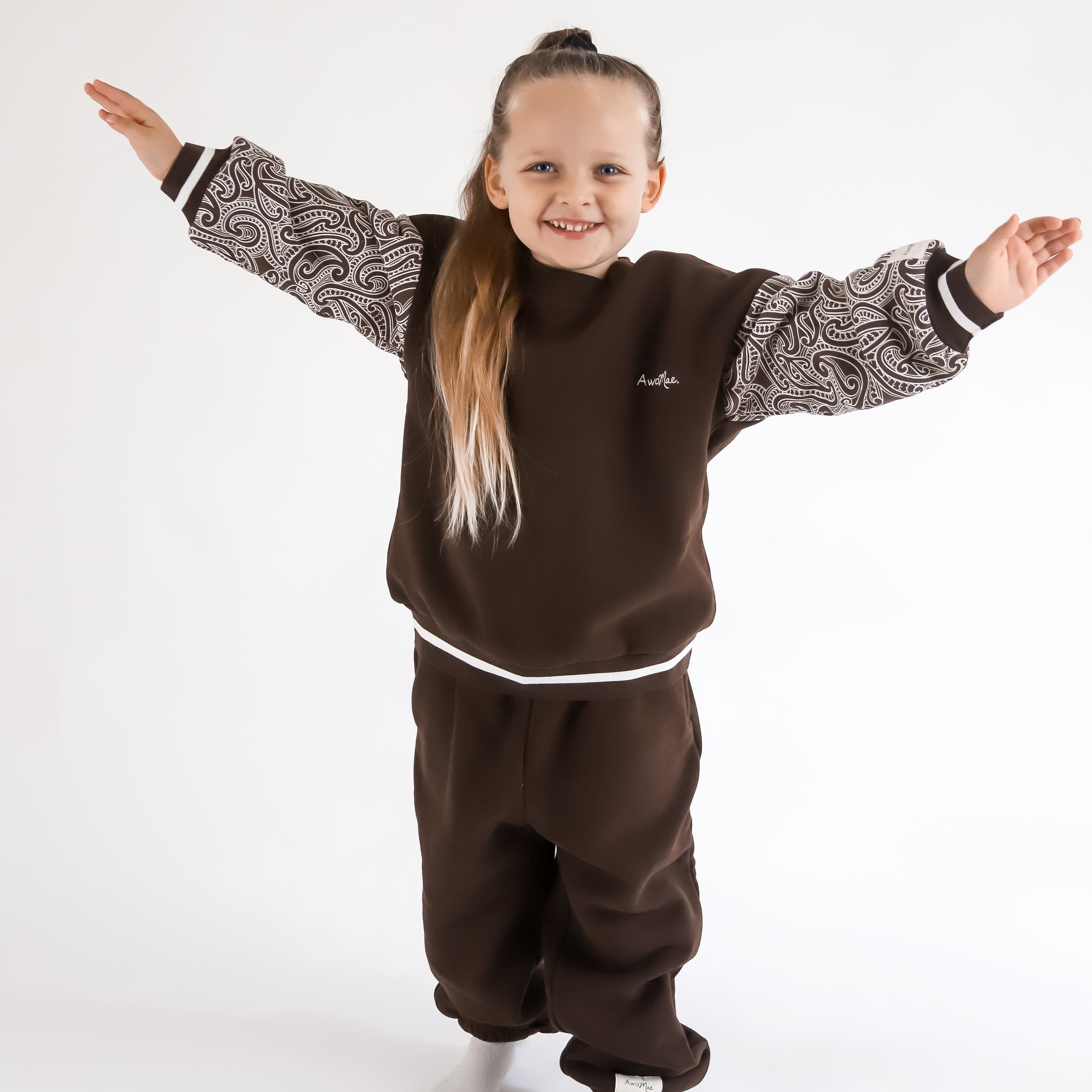 PREORDER - The wolf - Tracksuit pants- Chocolate brown- PREORDER