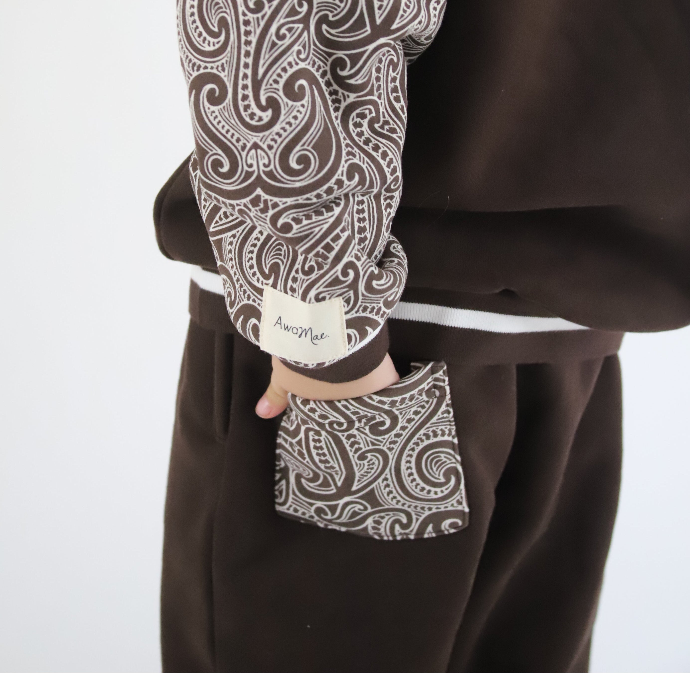 PREORDER - The wolf - Tracksuit pants- Chocolate brown- PREORDER