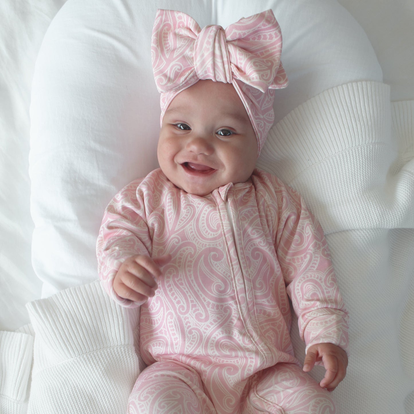 PREORDER- Oversized Bow- The wolf - Belle