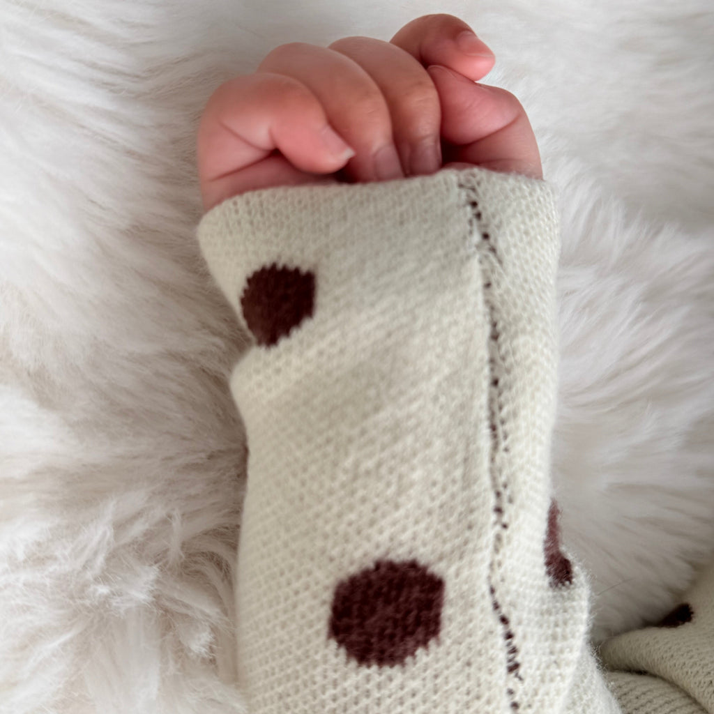 Basics knit onesie- Polkadot - chocolate brown