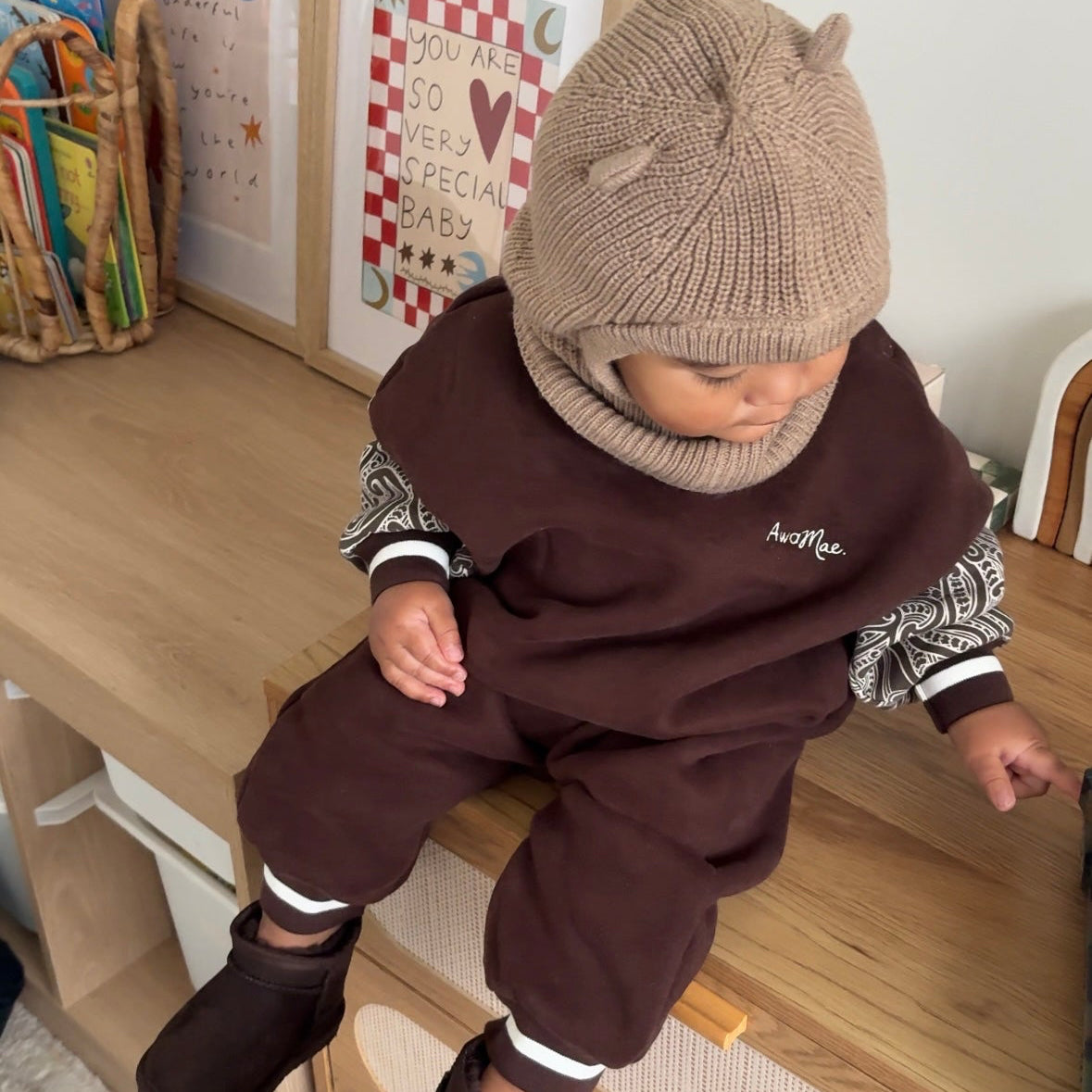 PREORDER - The wolf cosy suit - Chocolate brown- PREORDER