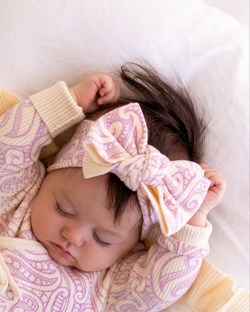 Basics Knitted bow headband- The wolf - Dahlia