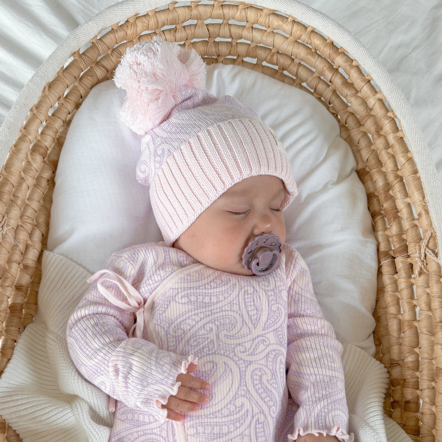 The wolf beanie - Petal & Bloom