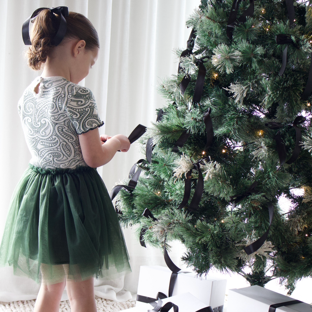 PREORDER - Christmas Tulle Dress - The wolf - Green -PREORDER